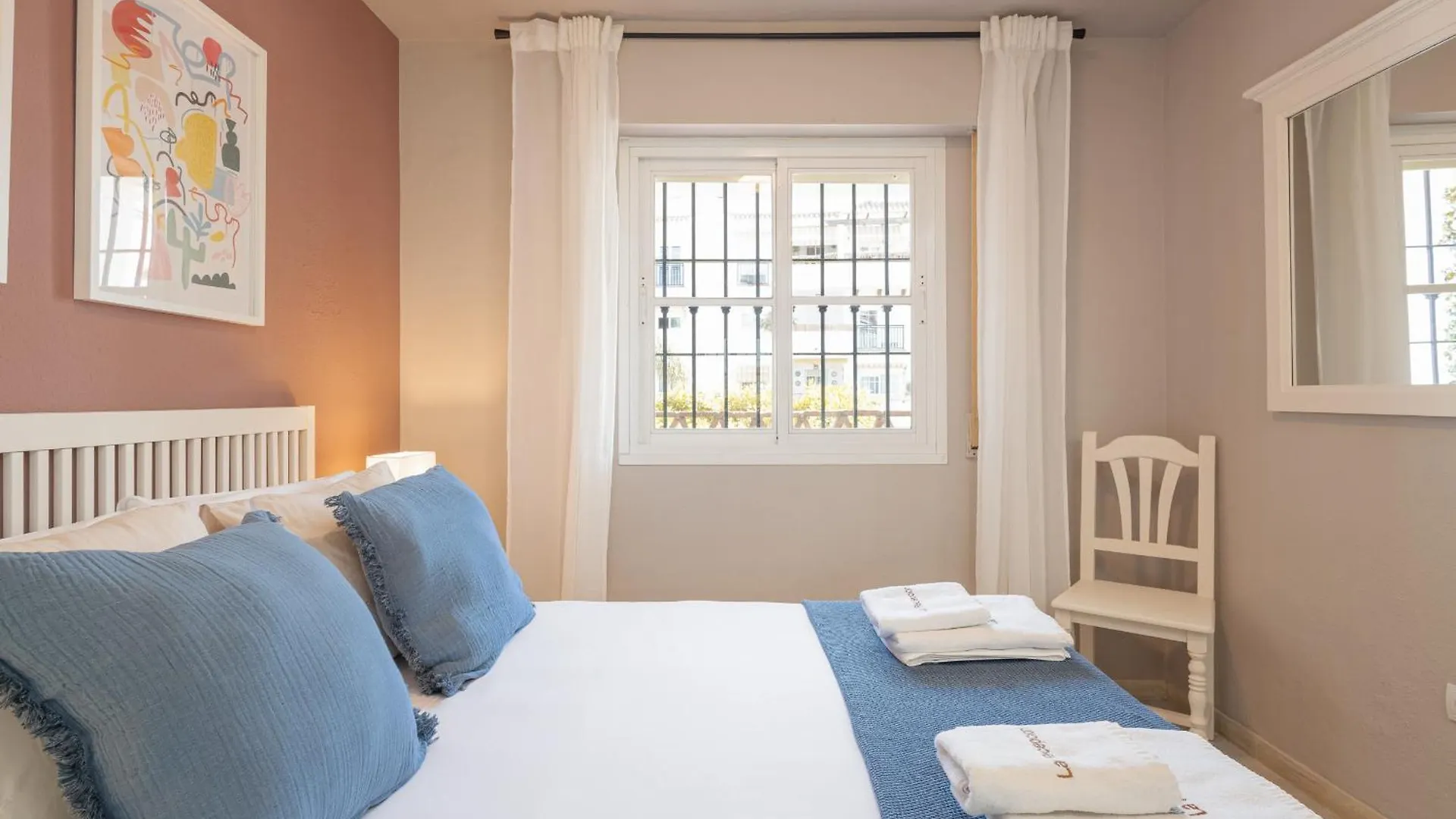 C19 Sunny Apartment With Pool And Terrace بينالماذينا 0*,  إسبانيا
