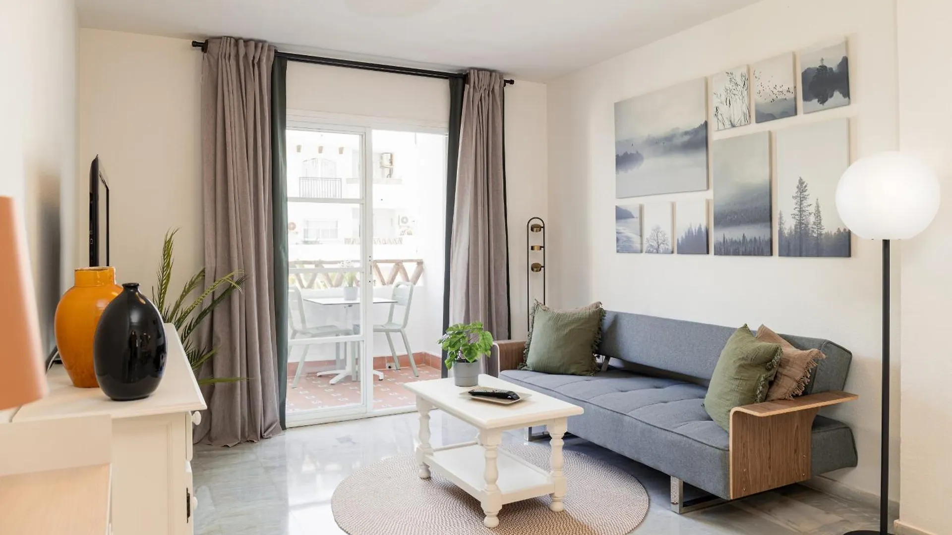 C19 Sunny Apartment With Pool And Terrace بينالماذينا